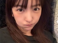 インスタグラム：板野友美（@tomo.i_0703）より