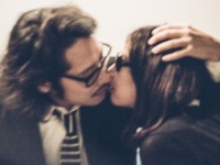 男性が「彼女じゃない女子」とキスしたくなる瞬間・6つ