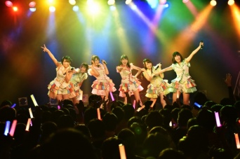 撮影：辺見真也(C)赤塚不二夫／おそ松さん製作委員会