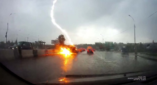 lightning-thunder3