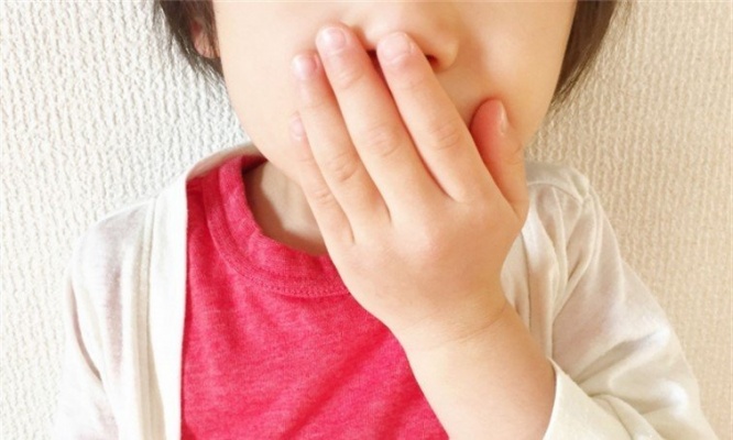 「電車の中で幼い息子が大量に嘔吐。床にできたゲロの水たまりを見て、乗り合わせた高校生が...」（福岡県・40代女性）