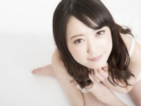 あ～ん、高くて届かない～！　背の低さを恋愛に活かすテク3選