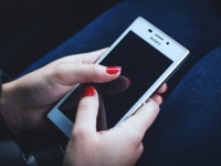 アナタどちら様!?　友だち登録していない人から、突然LINEが送られてきたらどうする？
