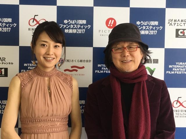 （右から）ユン・ソクホ監督、真田麻垂美