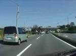 一歩間違えば大惨事に！　事故が起きる衝撃の瞬間映像！