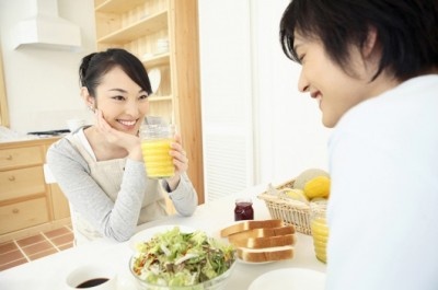 えっ、約3割の家庭は……！　結婚してからの食事代のやりくり3パターン