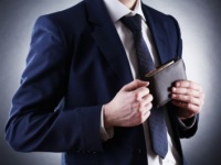 ●●には惜しまない！　「出世する男」に共通するお金の使い方・6つ