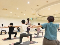 ヨガでフェムケアができる？　LAVAの新プログラム「私に寄り添うフェムケアヨガ」を体験