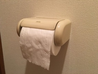 持ち帰る派、多数！　彼氏の家で「使用済みナプキン」どう処理してる？