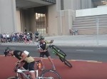 強風で誰も走れなくなってしまった自転車レース…