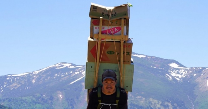「スゴイ!の一言」 80キロの荷物を背負い、木道を歩く――はるかな尾瀬の文化を担う「歩荷」に3.6万人感動