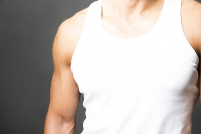 もっと筋肉みせて！　スタイルのいい男子が着ると、たまらない服6