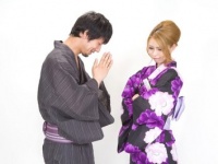 避けろ、大惨事!!　女子が浴衣デート中に、彼に「気が利かない！」と思ったこと3つ！