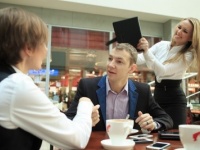 こいつらヤベェわ……！　まわりのカップルが「婚約破棄した」原因6つ！