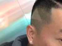 確かにそれ見えるけども・・・美容師にスマホ動画を見せ、この髪型にしたいとお願いしたら、再生ボタンもつけられた件