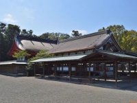 宗像大社 社殿（Saigen Jiroさん撮影、Wikimedia Commons