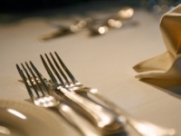 いい雰囲気が台無し！　食事デートのお会計で気まずい瞬間・6選