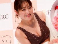 鈴木奈々