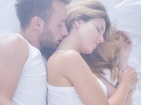 そんなコトを!?　実は「男子が惚れ惚れしている」お泊まりデート明けの彼女の言動4選！