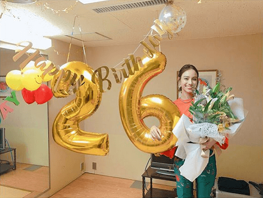 滝沢カレン 26歳の誕生日を迎え母への感謝をつづり称賛の声 1ページ目 デイリーニュースオンライン