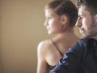 彼女からプッ！おならをされたとき、男性はどう思ってるの？