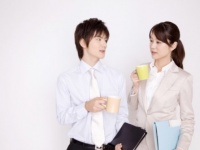 甘やかさないほうがいい！　やさしくすると“つけあがる”後輩の特徴10