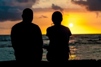 「浮気で離婚しない」夫婦は“妻”が違う
