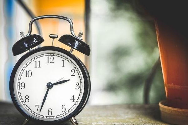 知られざる目覚まし時計のなが～い歴史