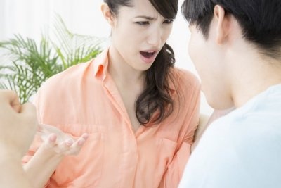 よくもそんなことを……！　生理のときの彼氏の「ドン引き対応」5選
