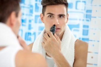 うわ、見るなよー！　男性の恥ずかしい生活習慣・6つ「こっそりムダ毛処理」