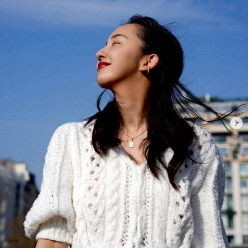 インスタグラム：板野友美(@tomo.i_0703)より