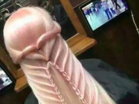 後ろから見た女性の髪形に大人ビジョンホルダーたちが激震