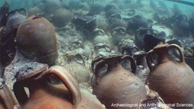 古代ローマ時代の難破船からこれまでに知られていないタイプのアンフォラ(陶器)が発見される