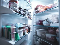 【心理テスト】冷蔵庫の中で賞味期限切れになってしまったのは？　「あなたがこじらせていること」