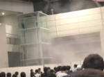 ついに！　「欅坂４６」の握手会で発煙筒を付けた男が逮捕！
