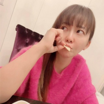 華原朋美オフィシャルブログより