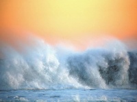 海がマイクロプラスチックを大気中に放出していることを科学者が発見