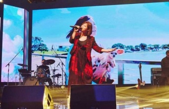 Instagram:絢香(@ayaka_official_jp)より	Instagram:絢香(@ayaka_official_jp)より