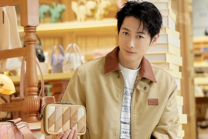 コーチ・伊勢丹新宿店　ポップアップストアオープン！　Dean Fujiokaが来場！！