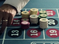 アメリカ国防総省職員がカジノやストリップクラブで約100万ドルの税金を使用していたことが発覚！