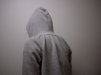 隣人に監視されている気が...（画像はイメージ）