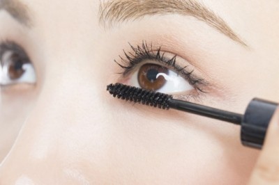 あぁ、うっかり！　「マスカラ」を使うときの失敗談＆困りごと