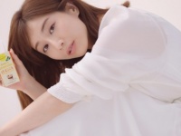 田中みな実にドキッ！　明治、わたしらしくを応援する「フェムニケアフード」WEBCM配信