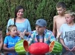 子どもたちも大喜び！　あっと驚く“ズル剥けスイカ”のつくり方