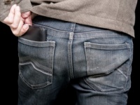 ダッサ！　男が持っていたらドン引きする財布・5タイプ