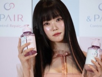 Billlie・TSUKI、美髪の秘訣は？　タイパヘアケアがかなう新ブランド「&#038;PAIR」