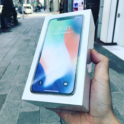 iPhone X