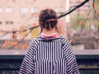 男子がドキッ！　「品」も「色気」もある女子の特徴6つ