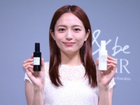 川口春奈、お気に入りのヘアケアアイテムを公開！　＆be HAIRブランドミューズ就任発表会