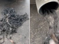 車のマフラーから大量の髪の毛がうにょうにょ！？だがその正体は...
